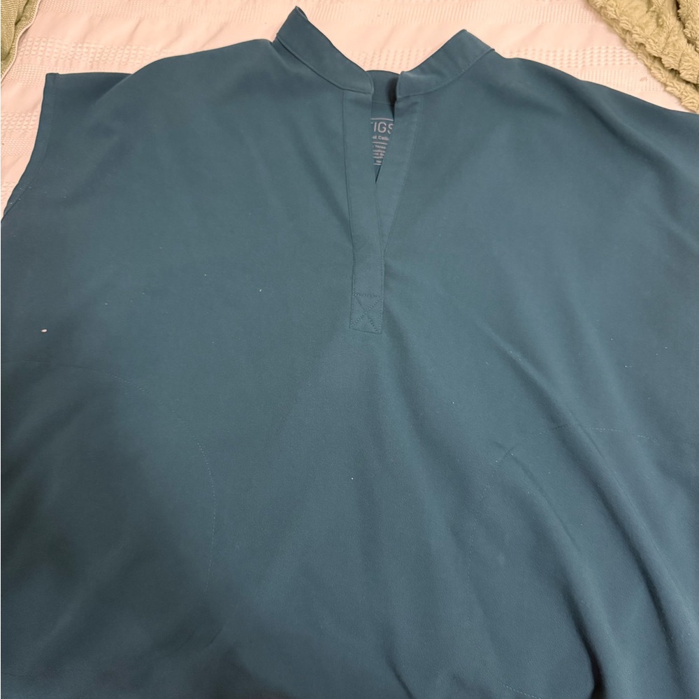 Figs Rafaela Scrub top